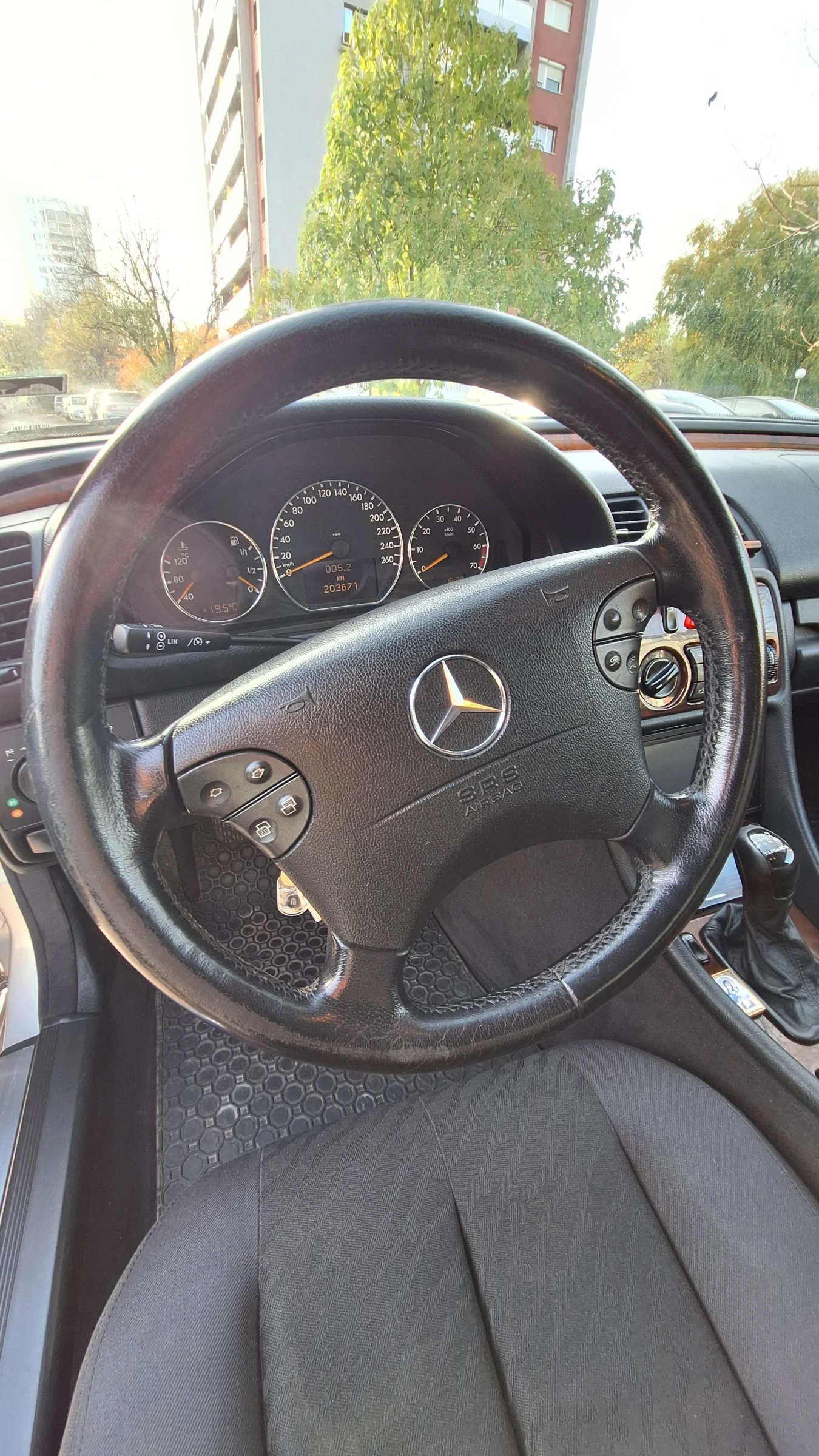 Mercedes-Benz CLK  - изображение 8