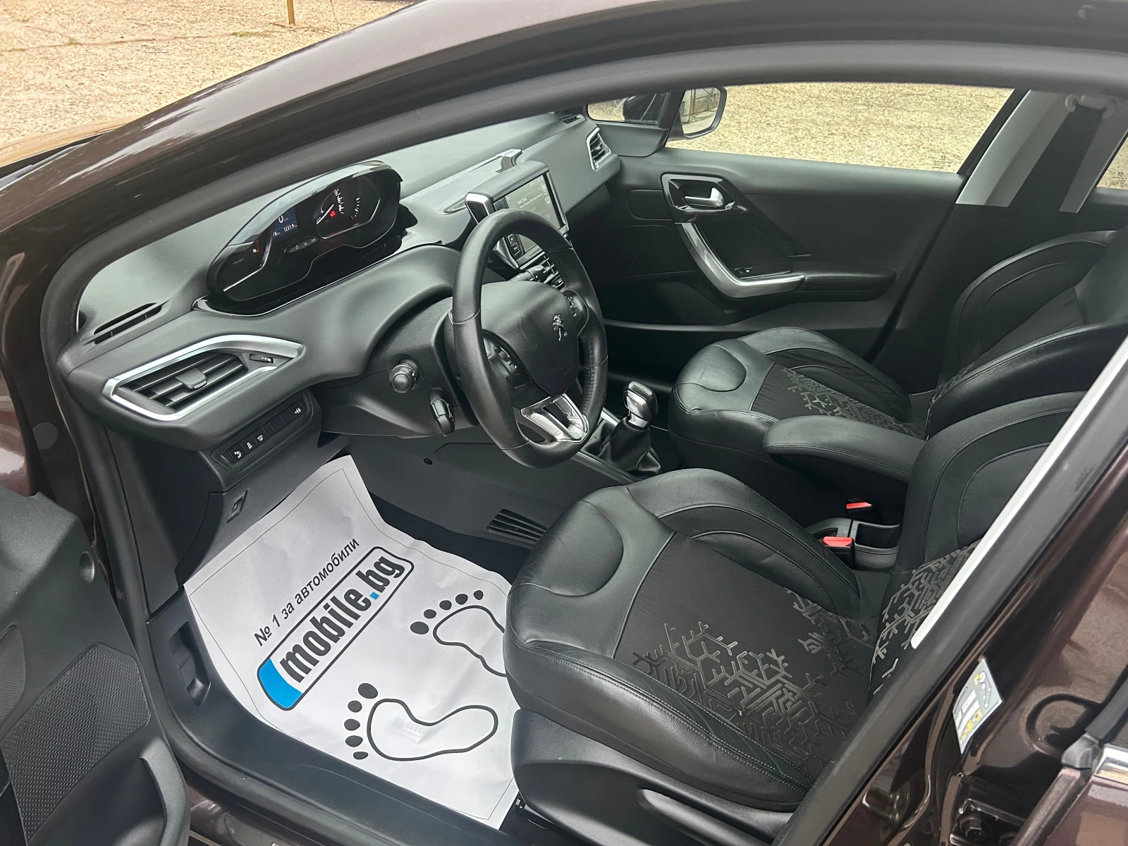 Peugeot 208 1.6-92k.c-E-HDI-ALLURE-ЛЕД-НАВИ-КОЖА-ПАНОРАМА-ТОП! - изображение 5