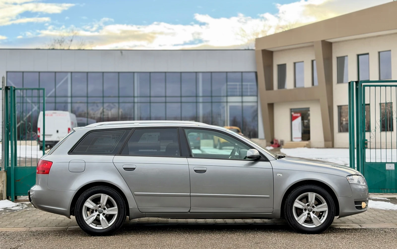 Audi A4 2.0TDi~QUATTRO~КСЕНОН~НАВИГАЦИЯ - изображение 4