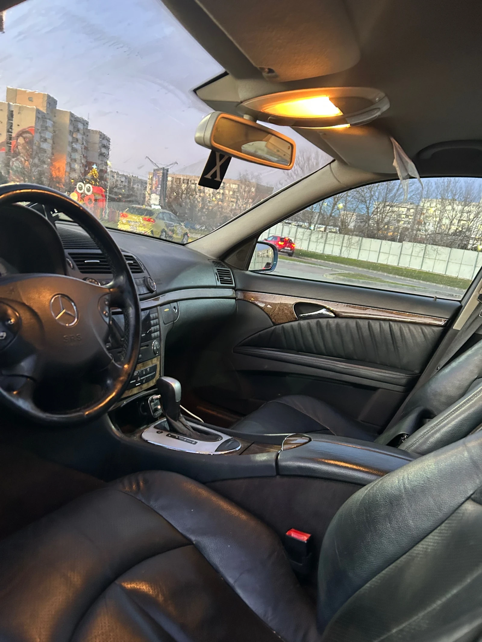 Mercedes-Benz E 270  - изображение 9