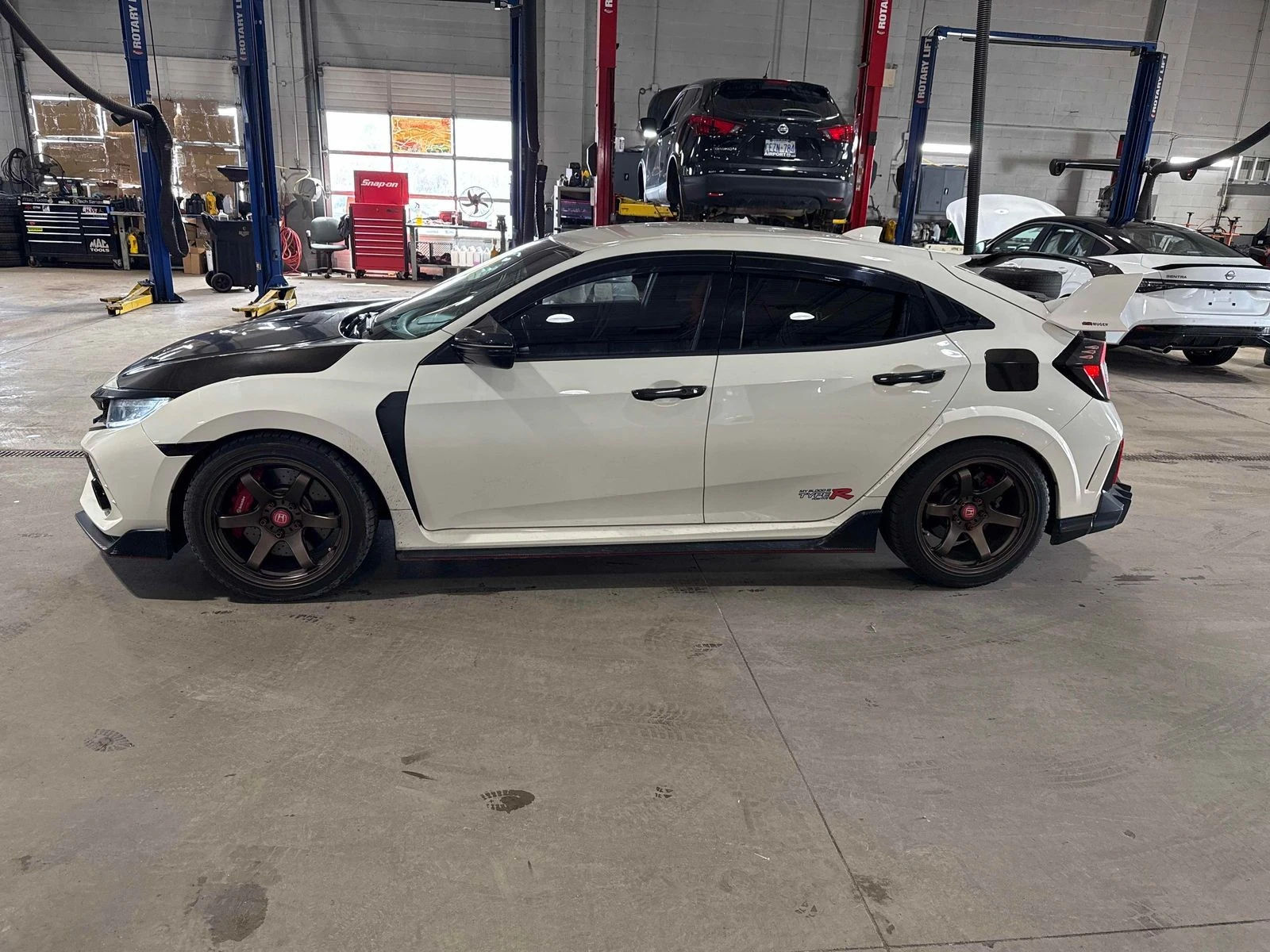 Honda Civic Type R С РЕГИСТРАЦИЯ & АВТО КРЕДИТ , снимка 5 - Автомобили и джипове - 53977807