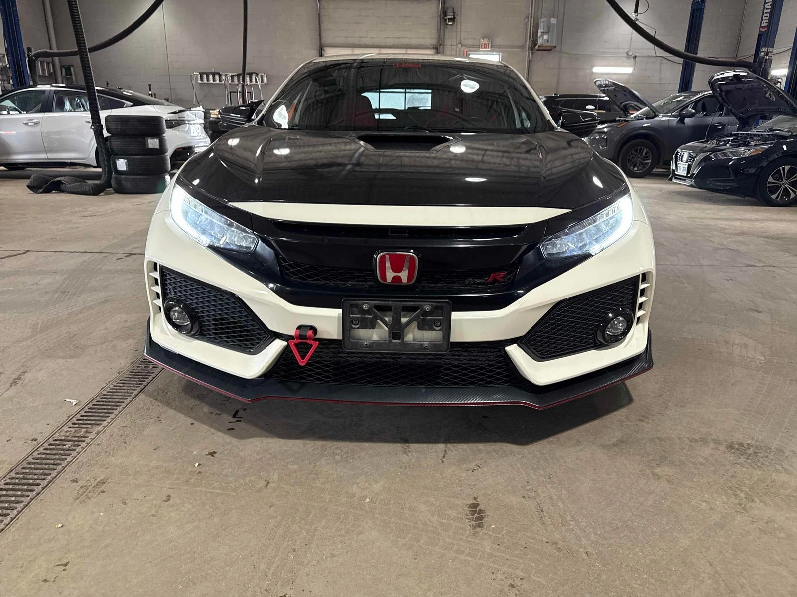 Honda Civic Type R С РЕГИСТРАЦИЯ & АВТО КРЕДИТ , снимка 3 - Автомобили и джипове - 53977807