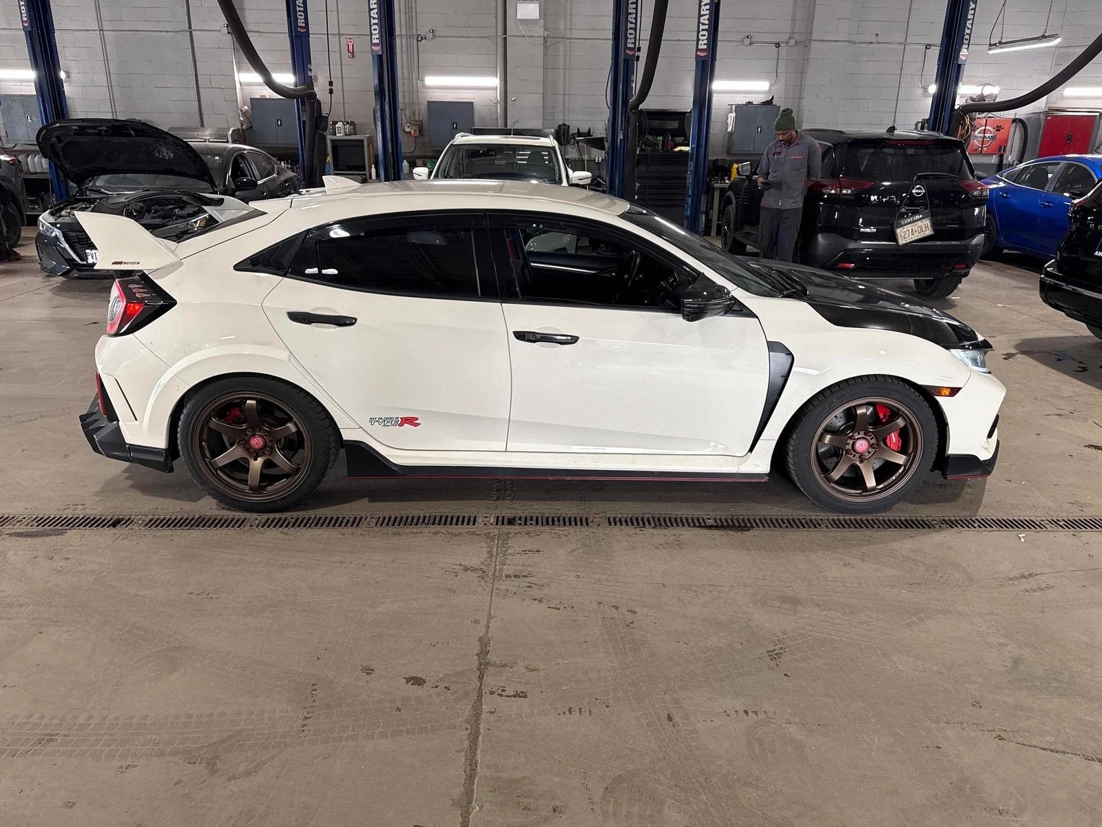 Honda Civic Type R С РЕГИСТРАЦИЯ & АВТО КРЕДИТ , снимка 2 - Автомобили и джипове - 53977807