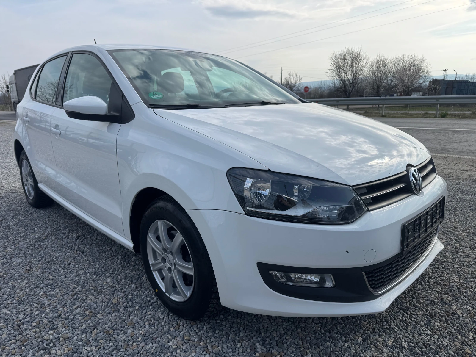 VW Polo 1.4i* Климатик* Германия* Фейслифт* 185км, снимка 7 - Автомобили и джипове - 53989842