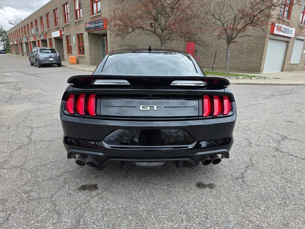 Ford Mustang GT Premium Fastback* AвтоКредит * (ЦЕНА ДО БГ), снимка 5 - Автомобили и джипове - 54444619