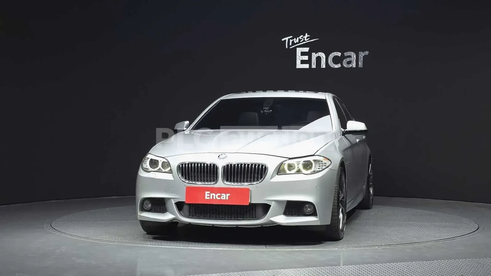 BMW 535 | М ПАКЕТ | HUD | ШИБИДАХ | ПОДГРЕВ | АВТОКРЕДИТ |, снимка 3 - Автомобили и джипове - 54656416