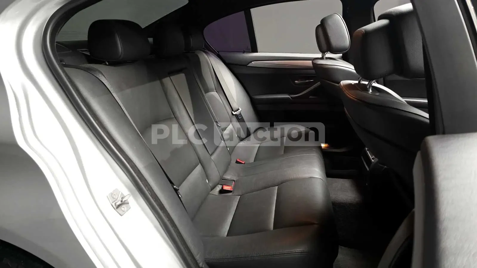 BMW 535 | М ПАКЕТ | HUD | ШИБИДАХ | ПОДГРЕВ | АВТОКРЕДИТ |, снимка 10 - Автомобили и джипове - 54656416