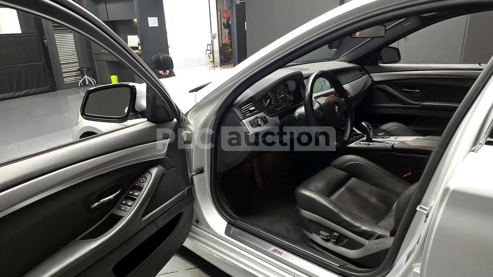 BMW 535 | М ПАКЕТ | HUD | ШИБИДАХ | ПОДГРЕВ | АВТОКРЕДИТ |, снимка 9 - Автомобили и джипове - 54656416