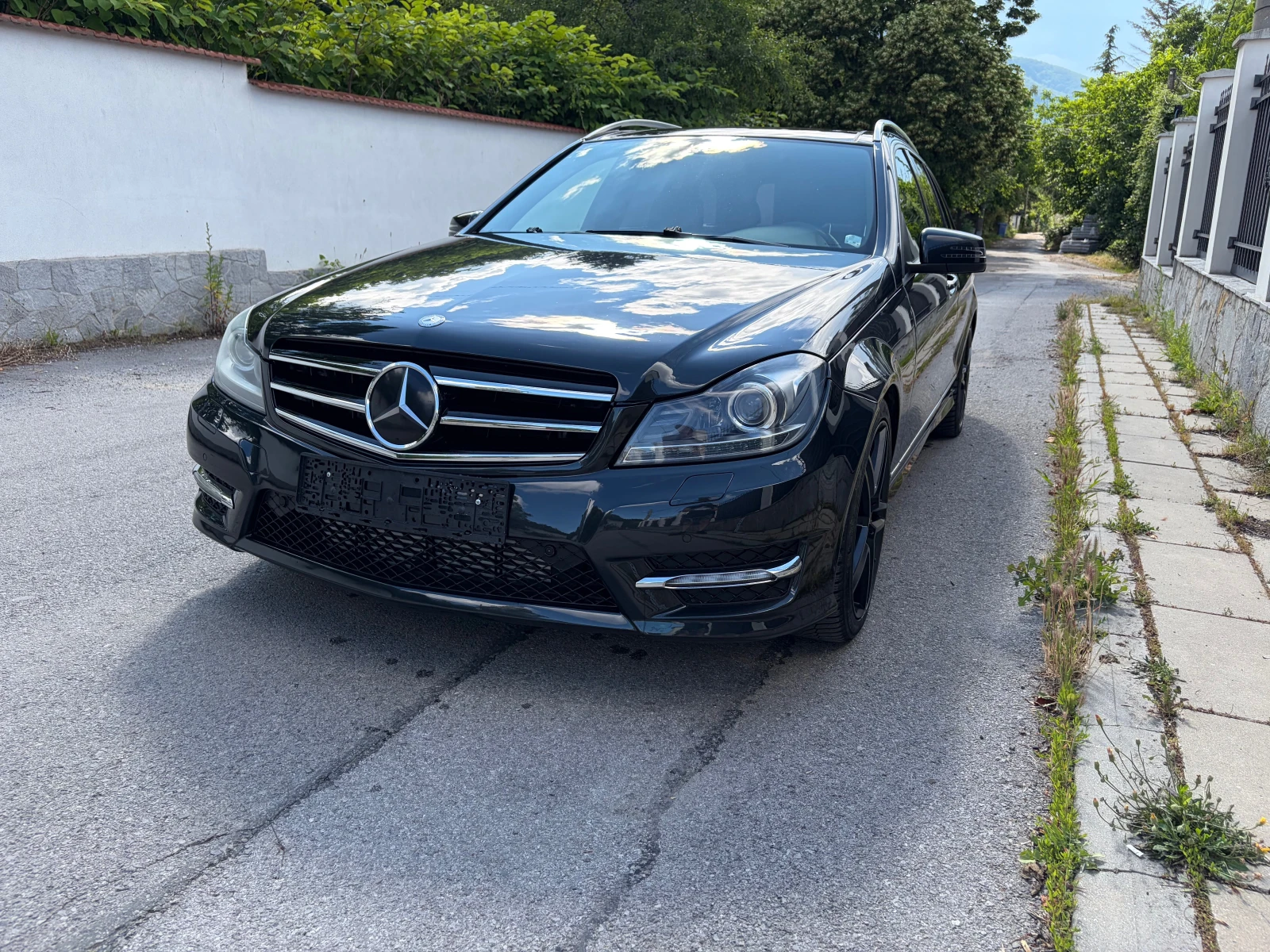 Mercedes-Benz C 300 AMG / 4 matic, снимка 5 - Автомобили и джипове - 55050336