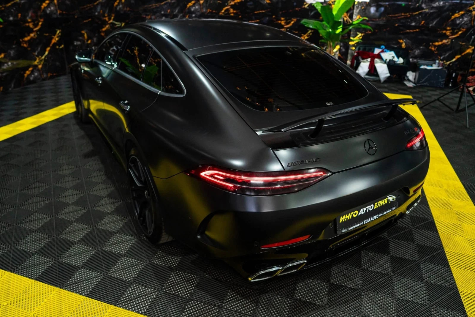 Mercedes-Benz AMG GT 63S 4MATIC+ CARBON CERAMIC LED BURM ЛИЗИНГ 100%, снимка 7 - Автомобили и джипове - 55160379