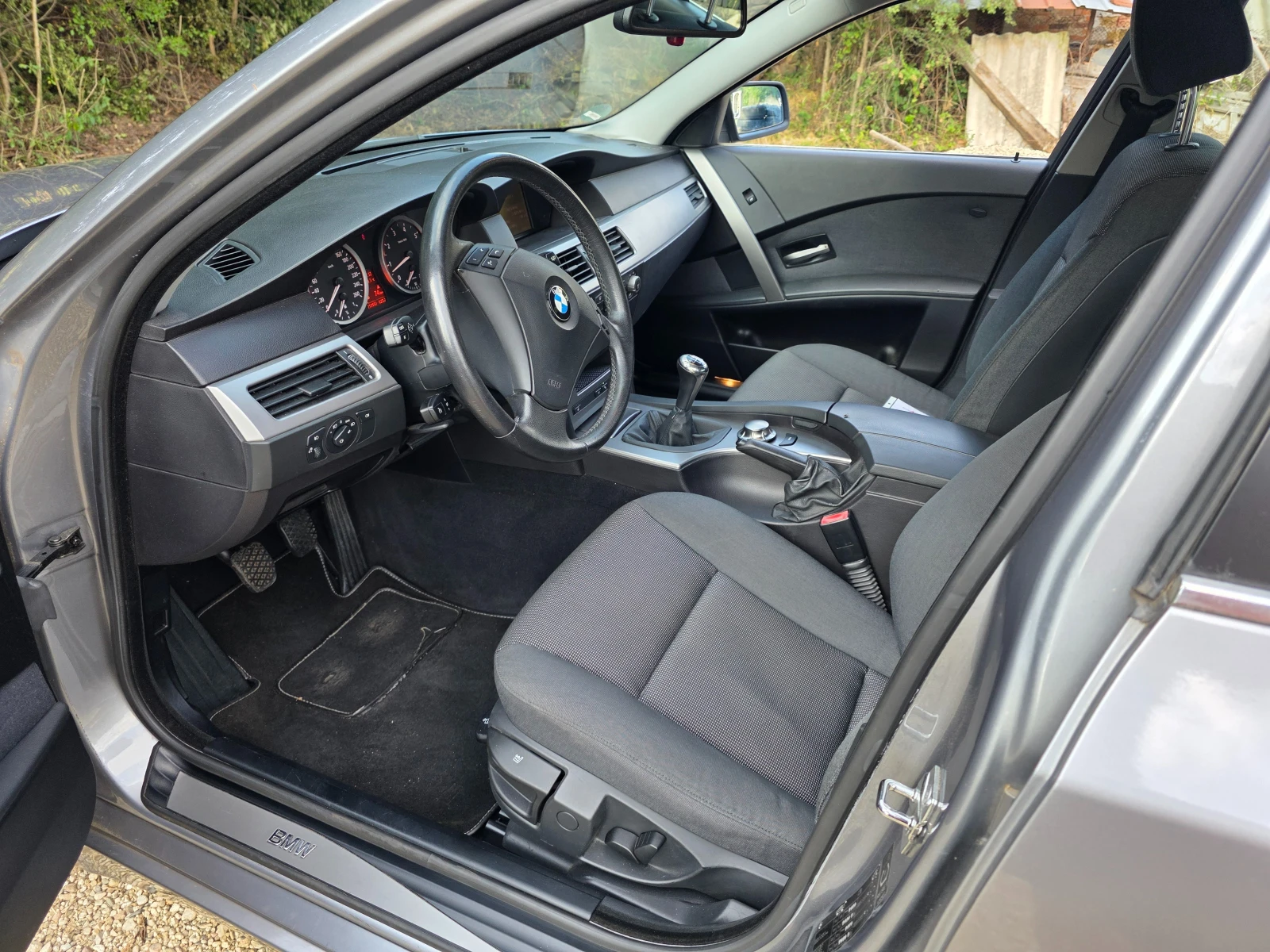 BMW 520 E 60, снимка 11 - Автомобили и джипове - 55316652
