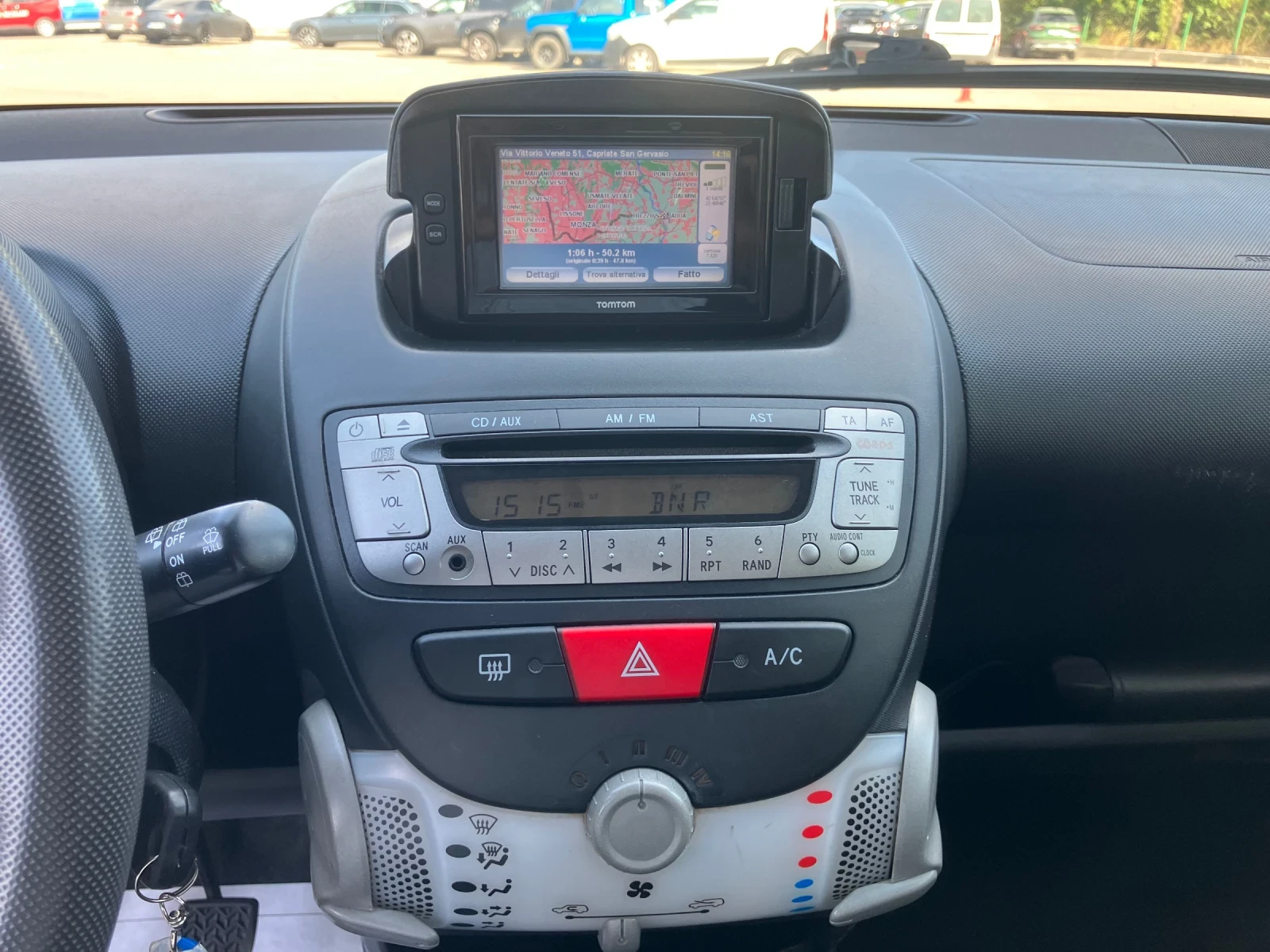 Toyota Aygo 1.0i-Navi, снимка 13 - Автомобили и джипове - 55646217