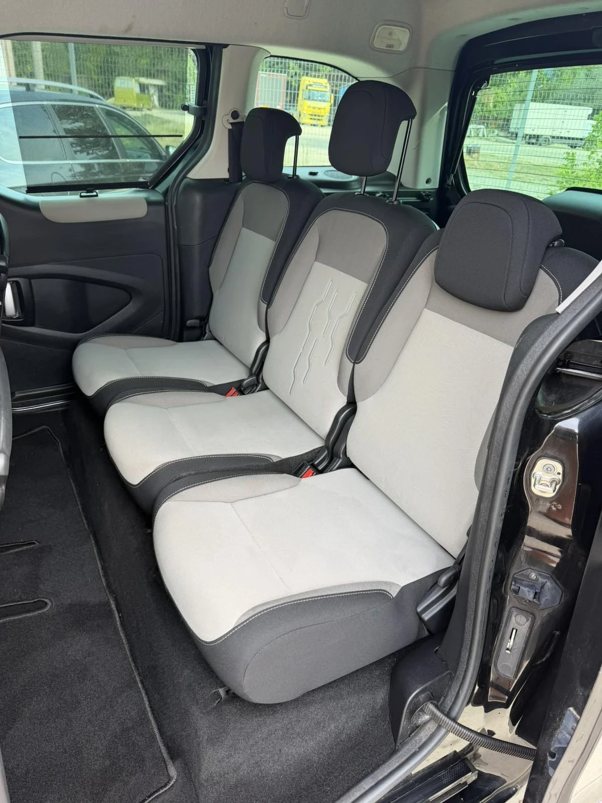 Peugeot Partner, снимка 11 - Автомобили и джипове - 55674390