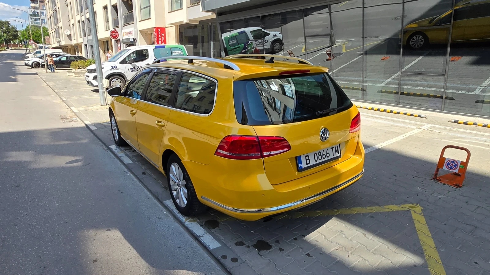 VW Passat 1.6 TDI, Clima, NAVI, снимка 5 - Автомобили и джипове - 55705171