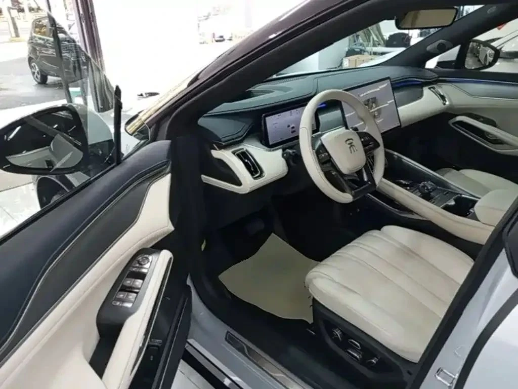BYD Song L, снимка 10 - Автомобили и джипове - 56729057