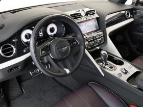 Bentley Bentayga V8 / MULLINER/ EWB/ NAIM/ AIRLINE SEATS/ BLACKLINE, снимка 8