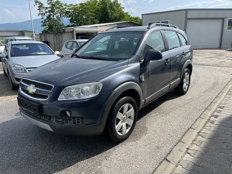 Chevrolet Captiva 7 места, снимка 1 - Автомобили и джипове - 46039527