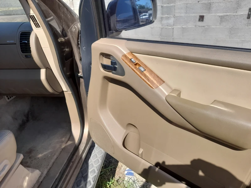 Nissan Pathfinder, снимка 2 - Автомобили и джипове - 52625975