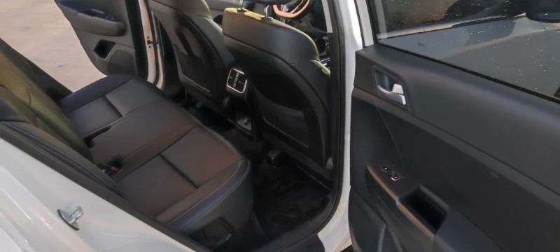 Kia Sportage 2.0 CRDi GT Line, снимка 13 - Автомобили и джипове - 51261230