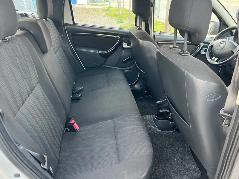 Dacia Duster 1.5dCi/4x4, снимка 10 - Автомобили и джипове - 52839269