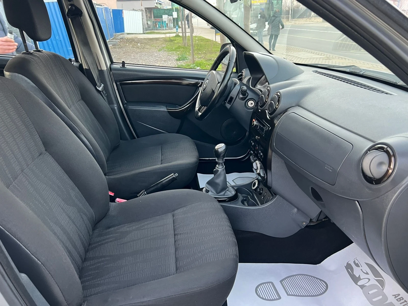Dacia Duster 1.5dCi/4x4 | Mobile.bg � ����������� 13