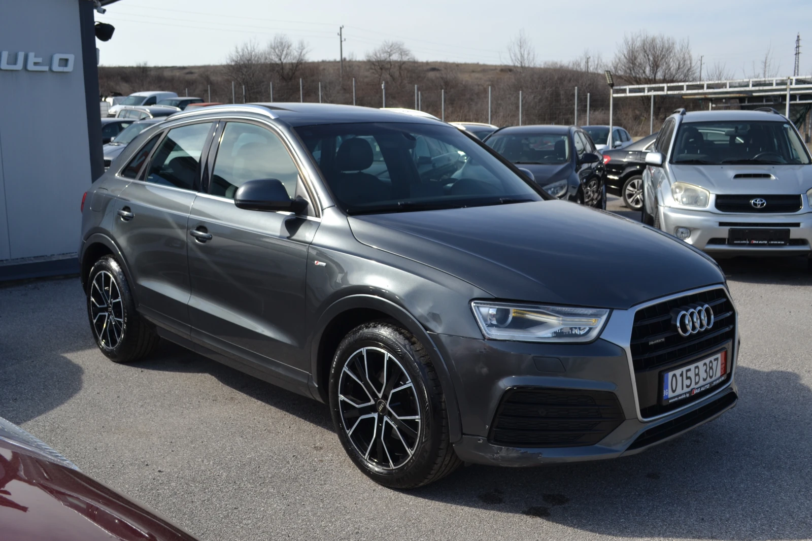 Audi Q3 2.0TDI-S LINE - изображение 3