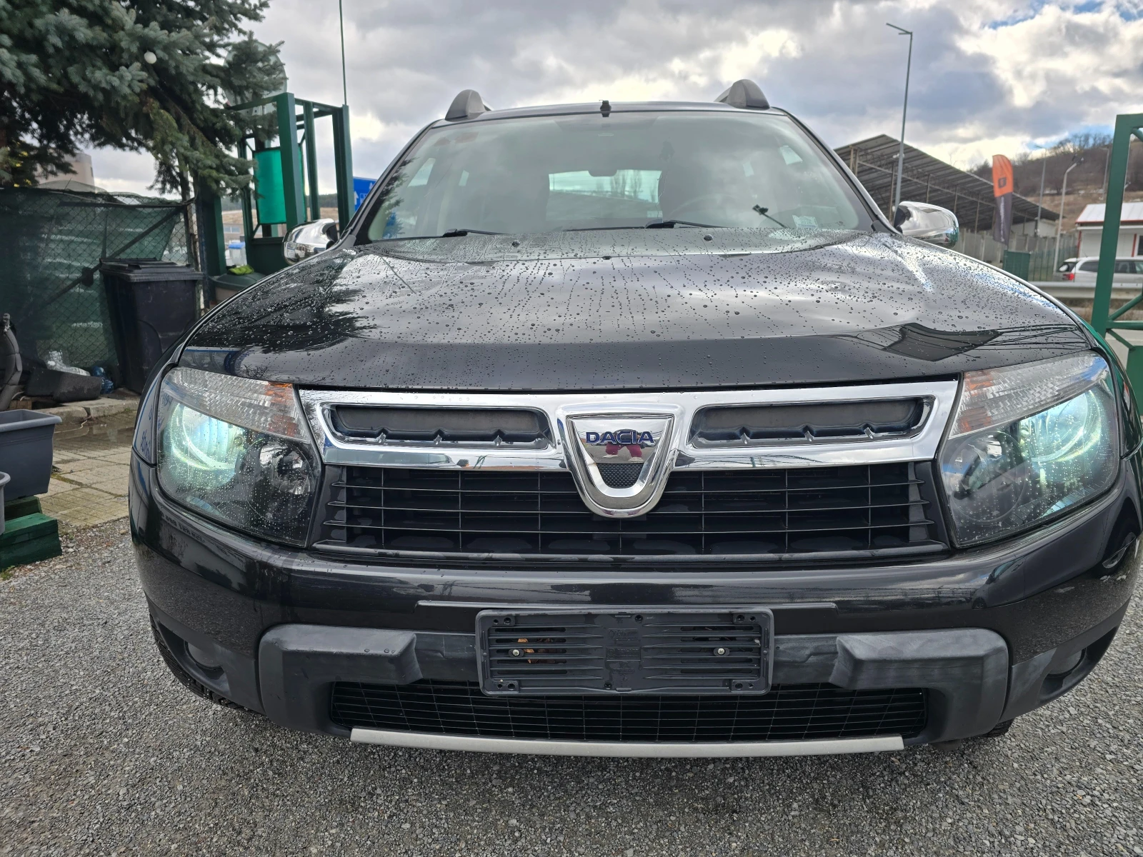 Dacia Duster 1.5DCi-4x4-Xenon, снимка 2 - Автомобили и джипове - 53728801