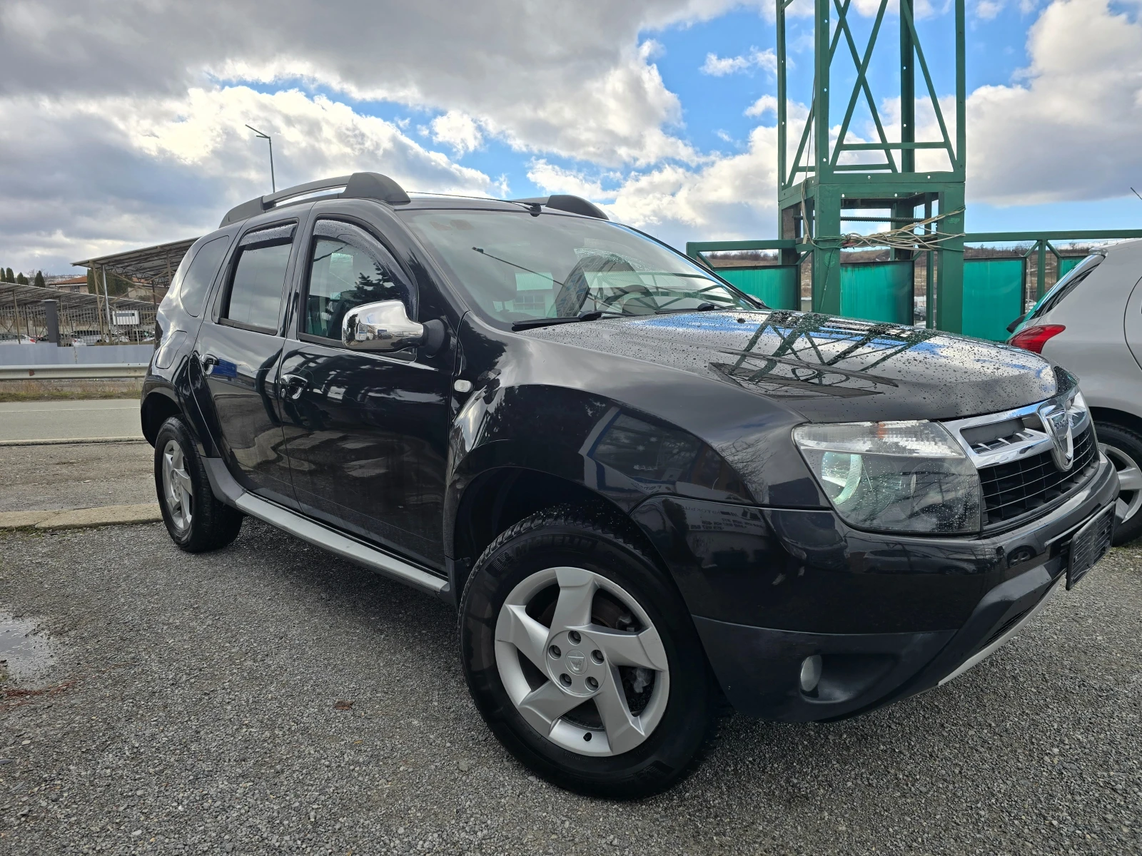 Dacia Duster 1.5DCi-4x4-Xenon, снимка 3 - Автомобили и джипове - 53728801