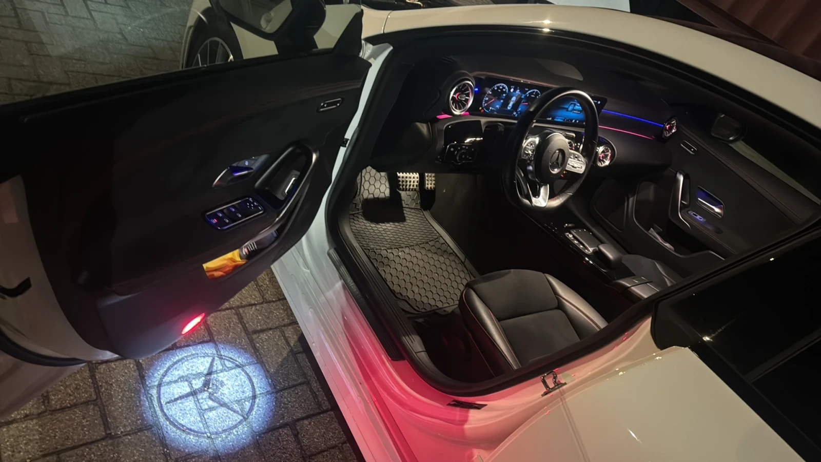 Mercedes-Benz GLA 220, снимка 12 - Автомобили и джипове - 53848456