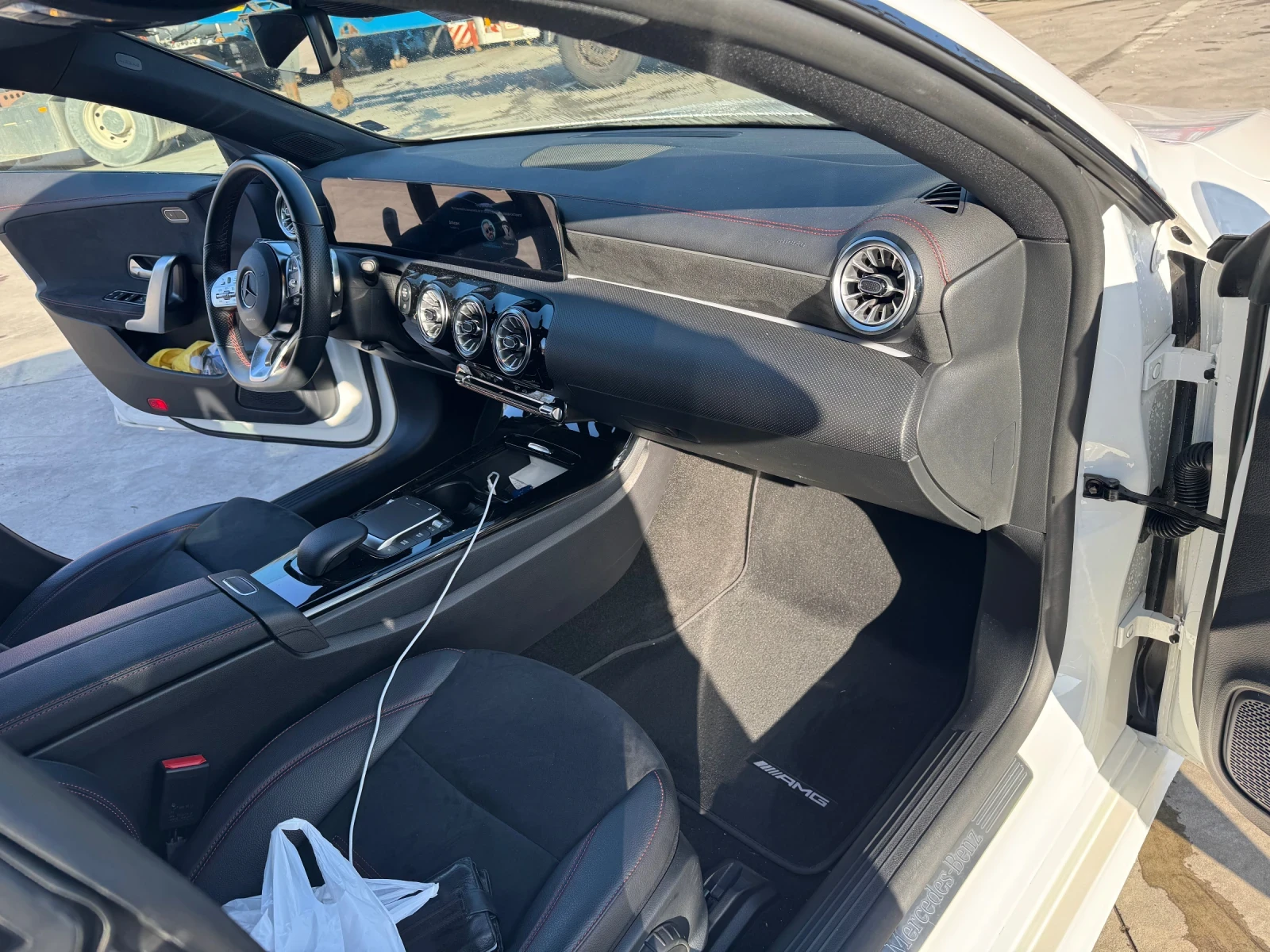 Mercedes-Benz GLA 220, снимка 7 - Автомобили и джипове - 53848456