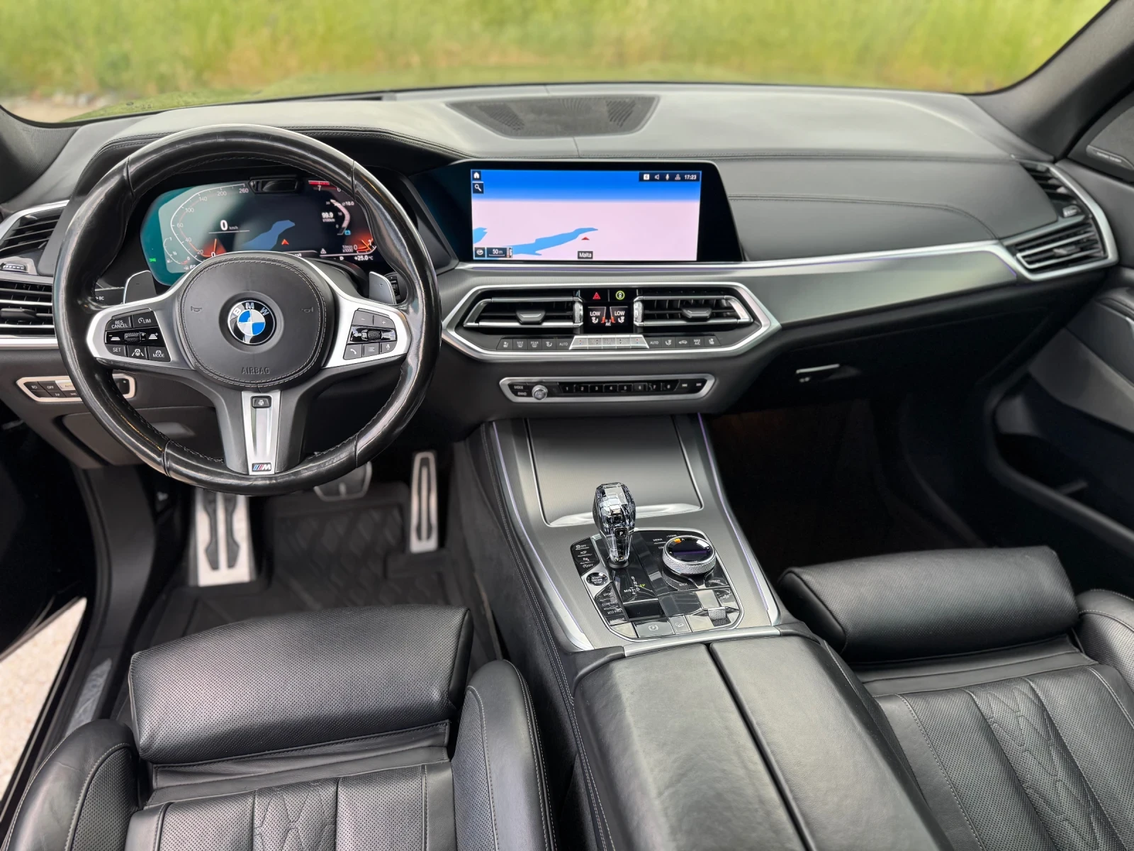 BMW X5 Xdrive 40i M/// Swarovski pack, снимка 10 - Автомобили и джипове - 54768163