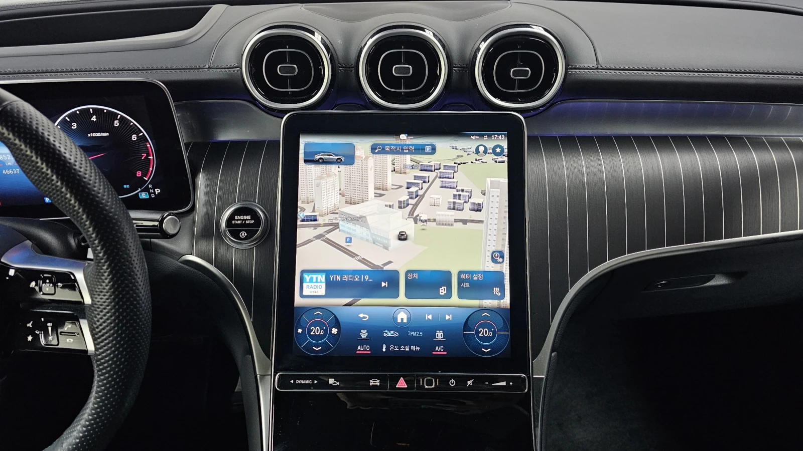 Mercedes-Benz GLC 300 2024* AMG LINE* HUD* 360* DIS* ОБДУХ* КРАЙНА ЦЕНА, снимка 10 - Автомобили и джипове - 55088544
