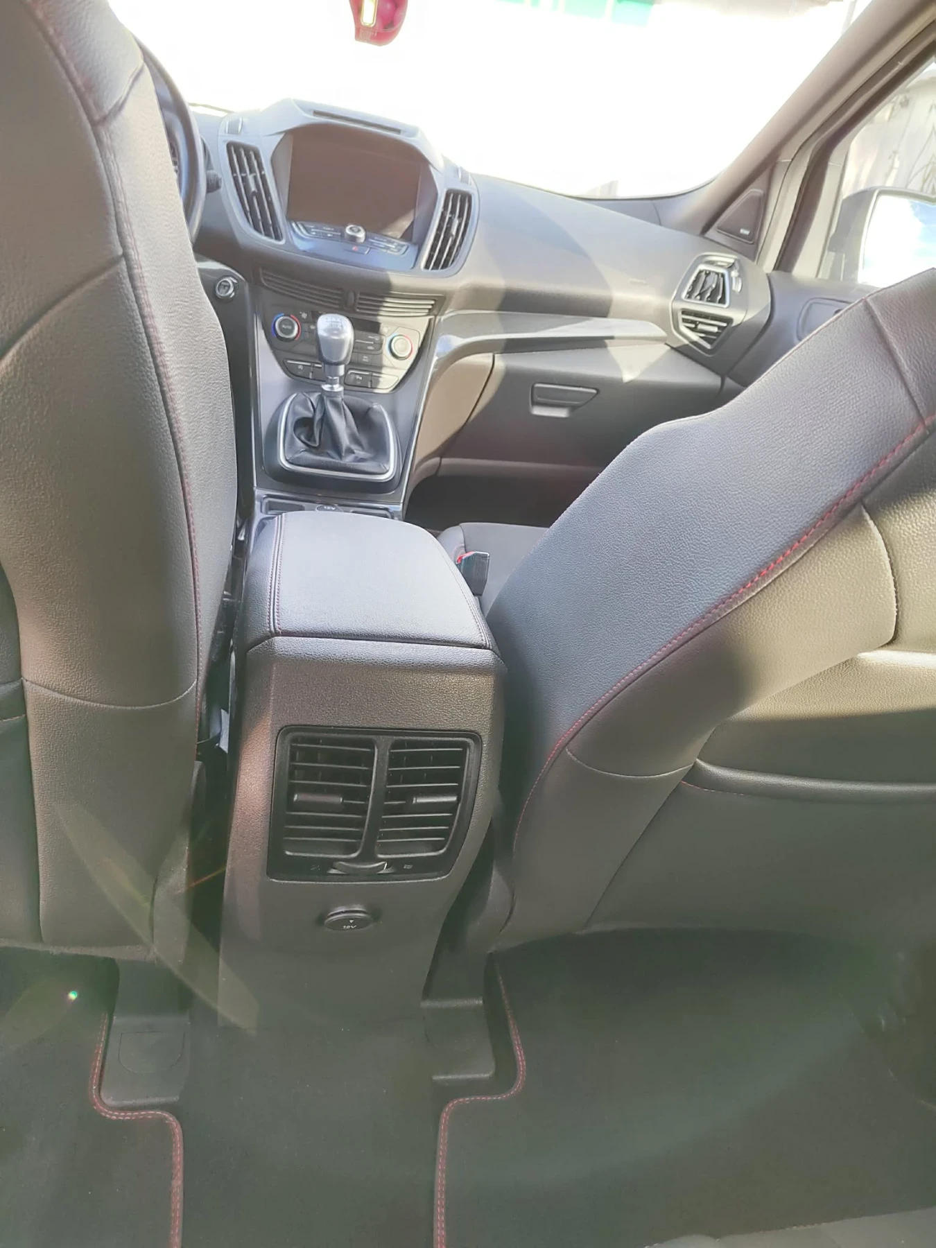 Ford Kuga 2.0 TDL, снимка 10 - Автомобили и джипове - 55645345