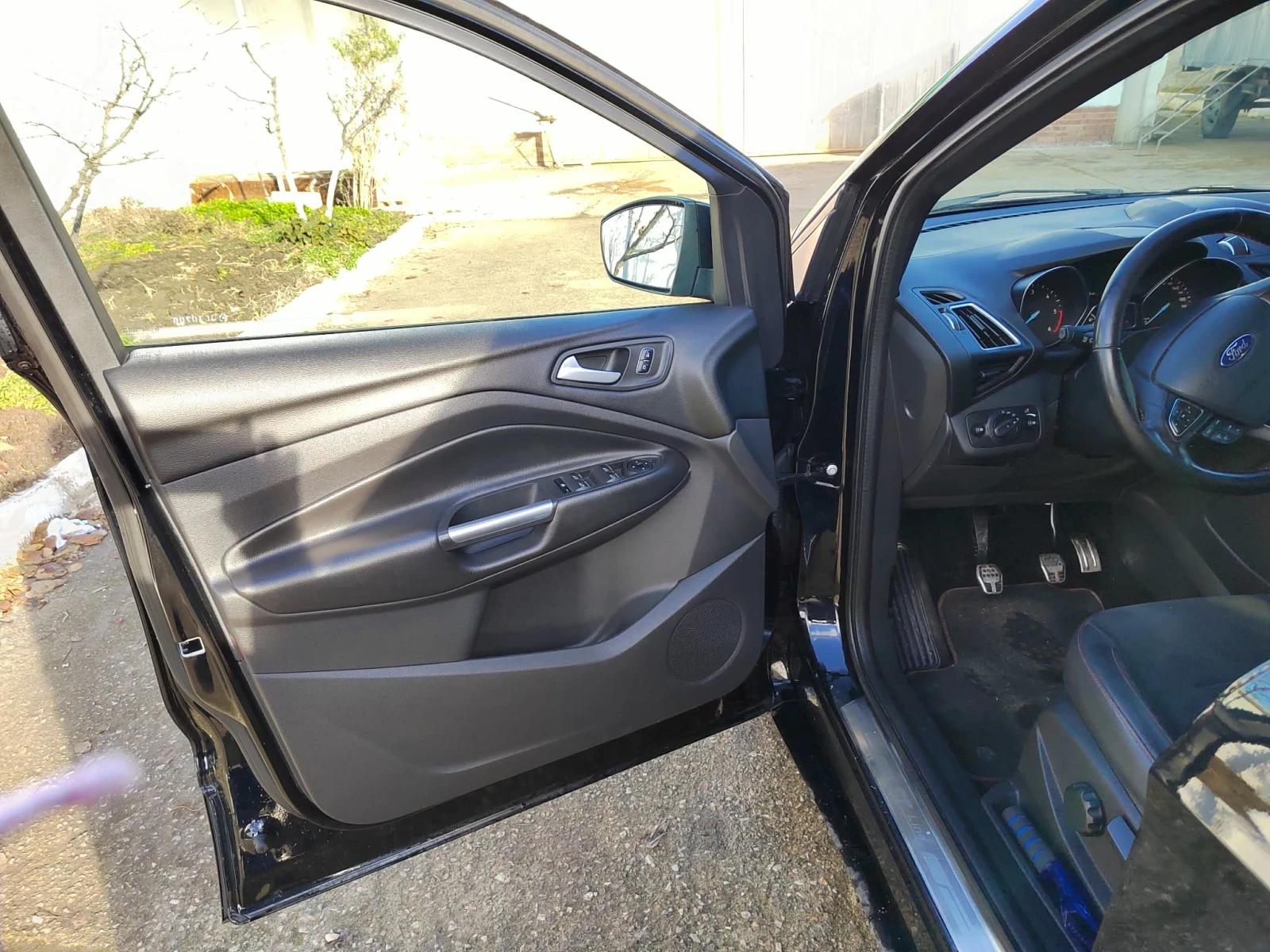 Ford Kuga 2.0 TDL, снимка 14 - Автомобили и джипове - 55645345