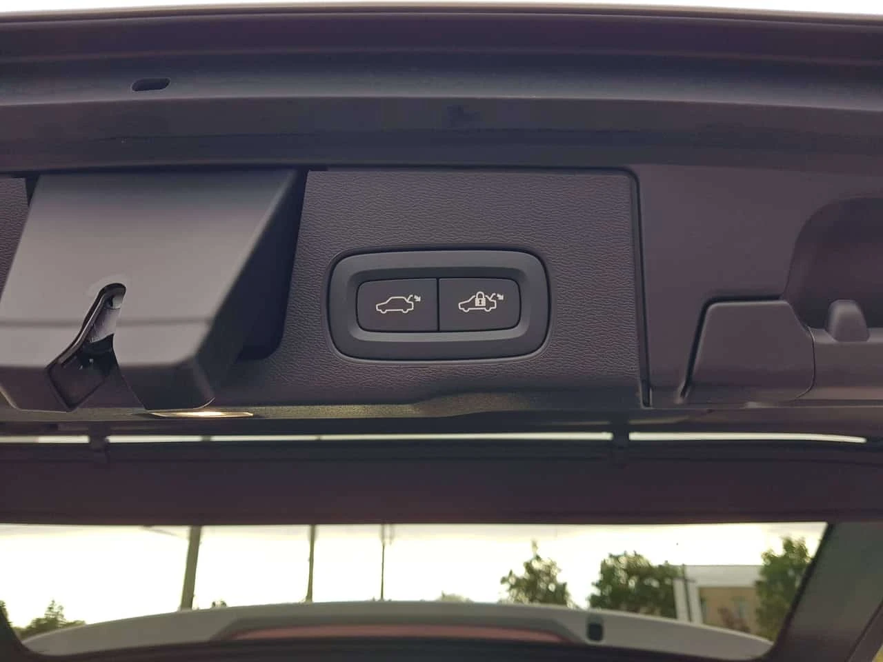 Volvo XC60 * B5 AWD * CARFAX * ФИКСИРАНА ЦЕНА ДО БГ * , снимка 13 - Автомобили и джипове - 56324829