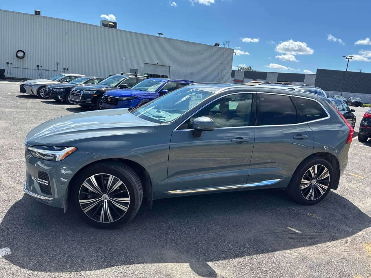 Volvo XC60  Inscription/Bowers/360/Distronic/Carfax | Mobile.bg � ����������� 2