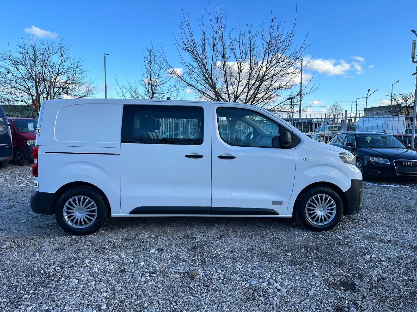 Toyota Proace 1.6HDI  95kc EURO6 - изображение 6