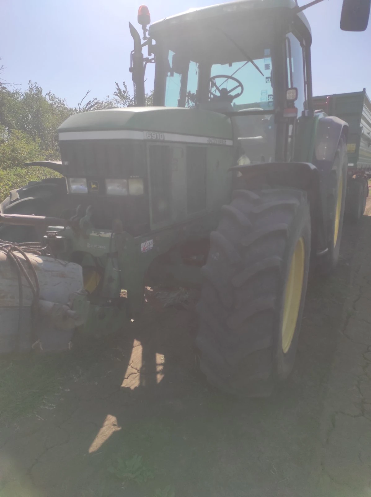 Трактор John Deere 6910 - изображение 4