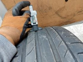 Гуми Летни 245/45R19, снимка 3