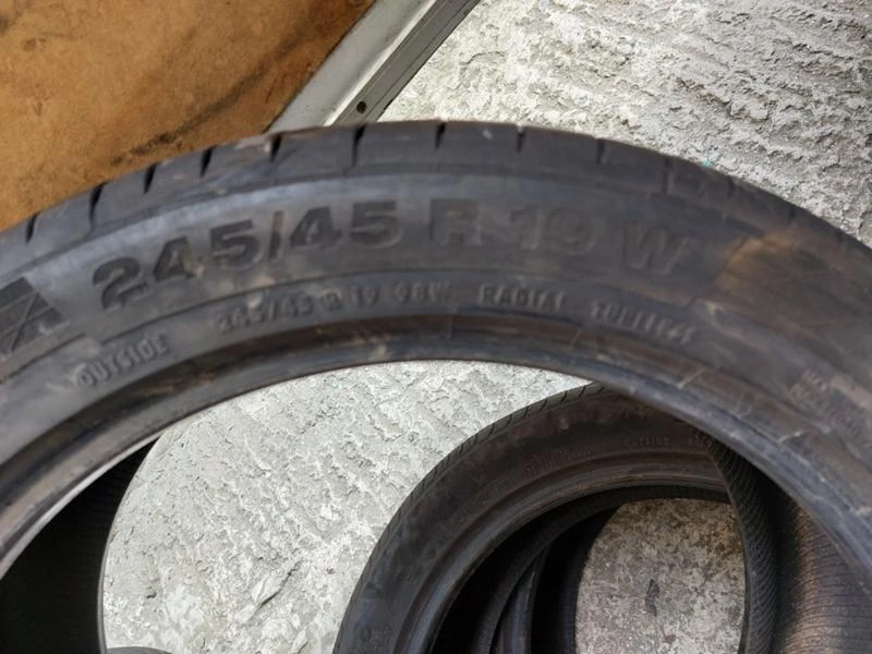 Гуми Летни 245/45R19, снимка 7 - Гуми и джанти - 36802703