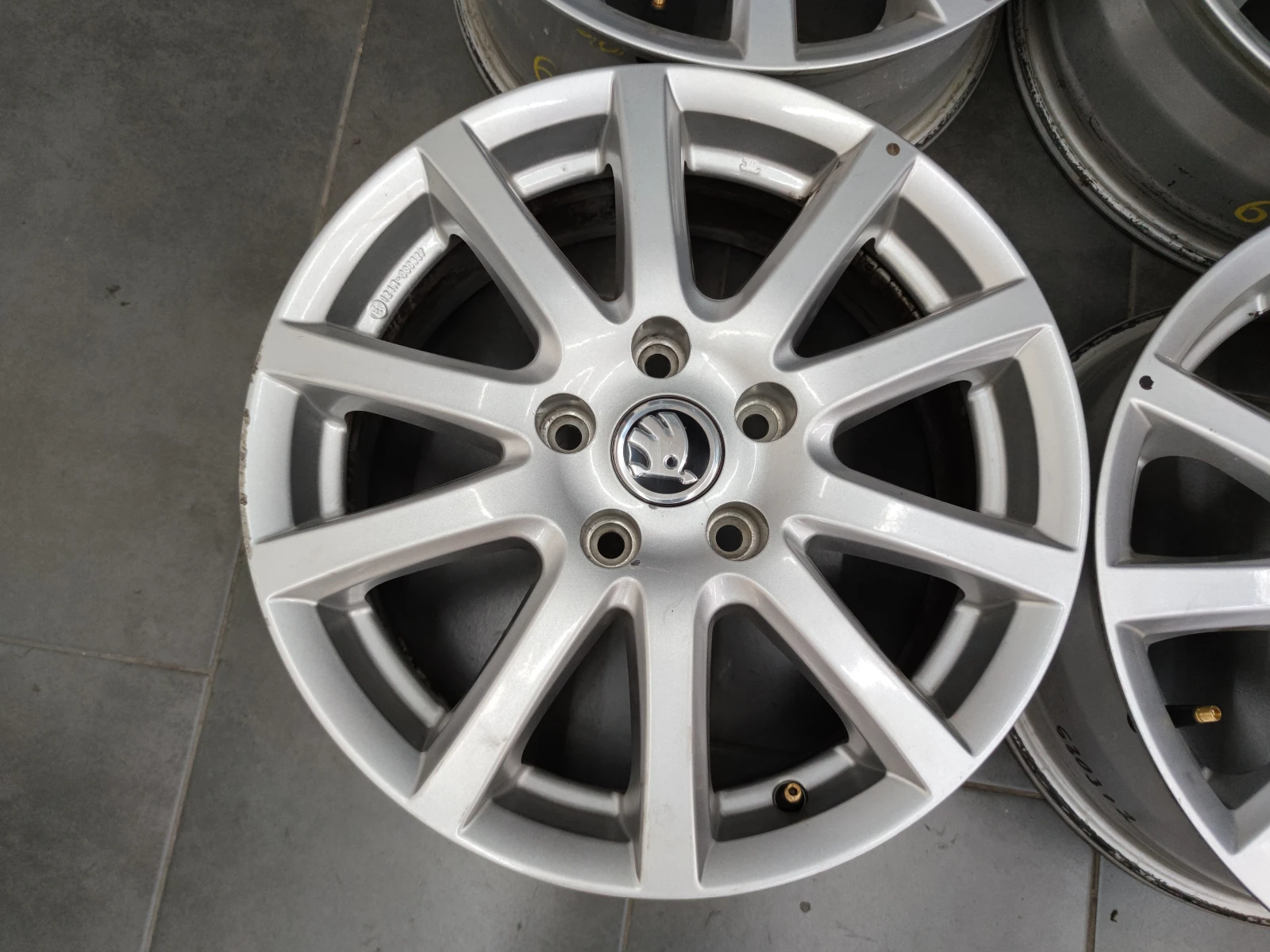   Skoda | Mobile.bg   7