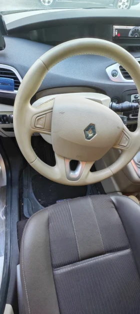 Renault Grand scenic 2.0 DCI  6+ 1 места, снимка 15