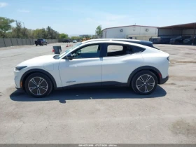 Ford Mustang Mach-E Select / AWD, снимка 13