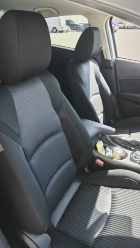 Mazda 3 2WD / REVOLUTION | Auto.bg — изображение 11