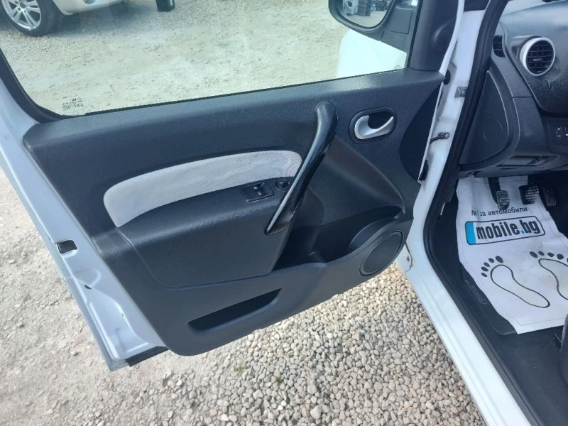 Renault Kangoo 1.5 DCi 90 NAVI 4+ 1, снимка 9 - Автомобили и джипове - 40483121