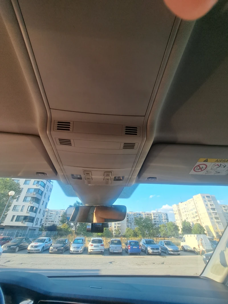 VW Touran, снимка 11 - Автомобили и джипове - 52456510