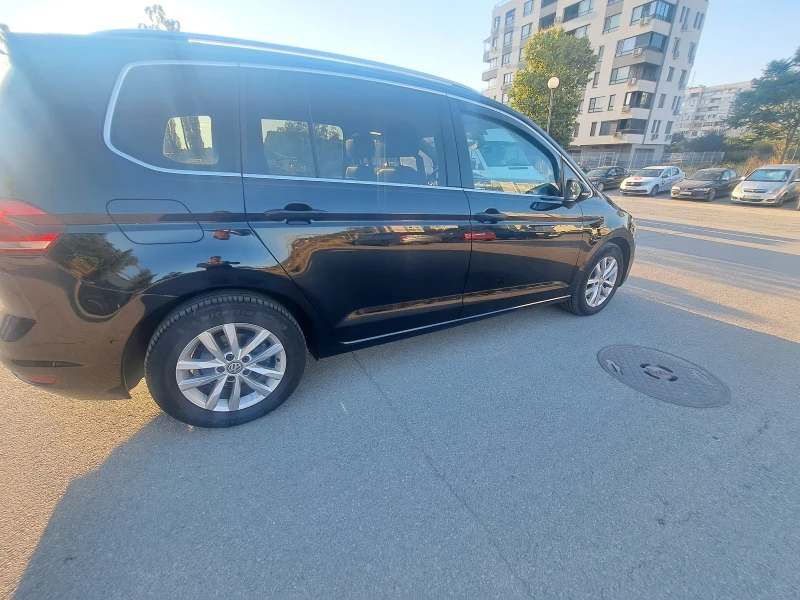 VW Touran, снимка 4 - Автомобили и джипове - 52456510