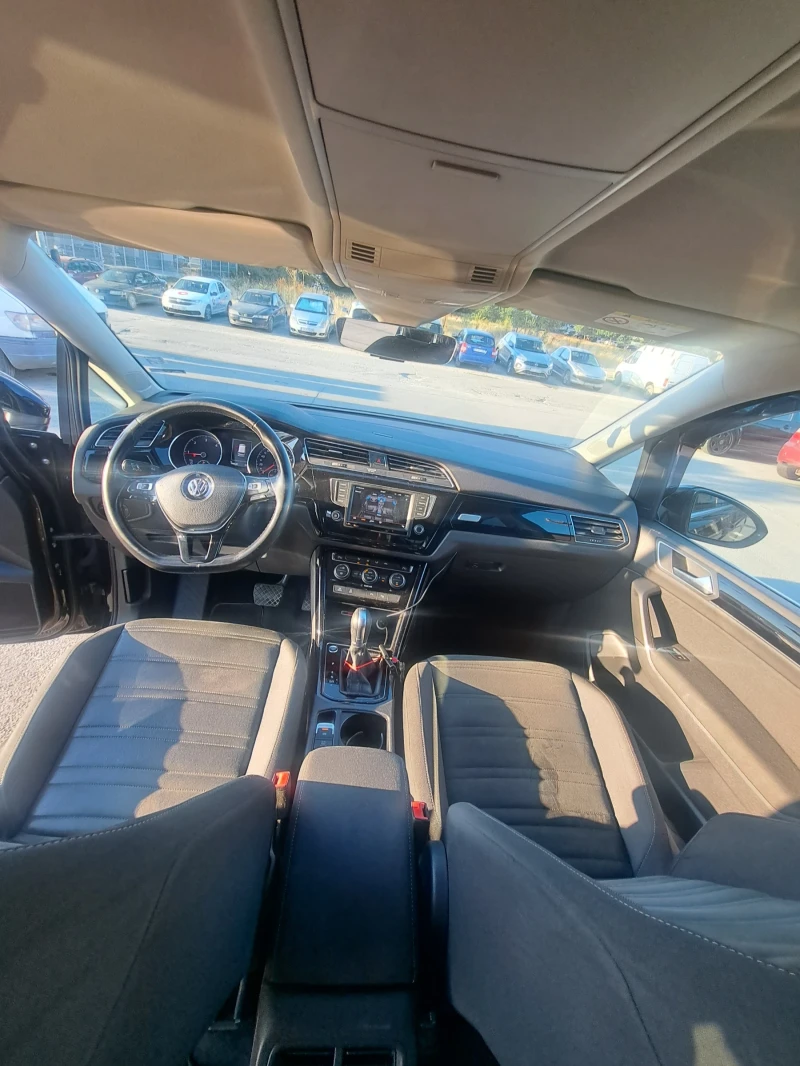 VW Touran, снимка 7 - Автомобили и джипове - 52456510