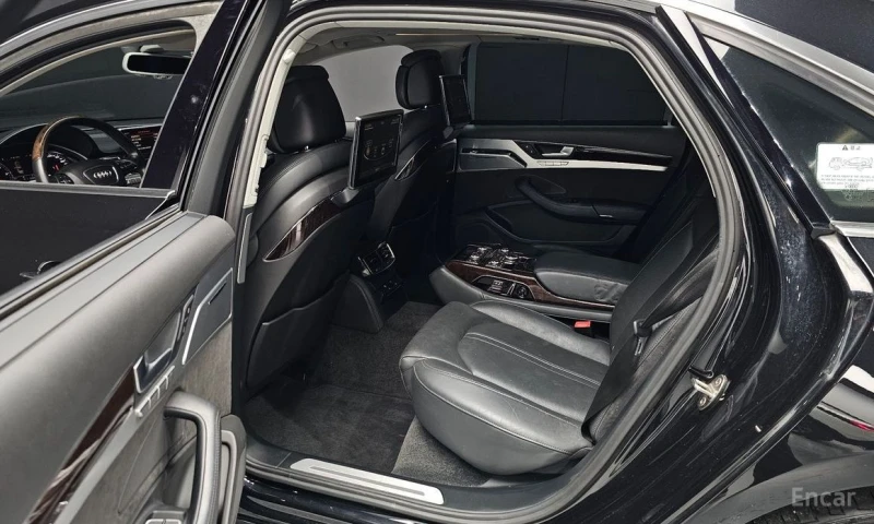 Audi A8, снимка 11 - Автомобили и джипове - 52322745