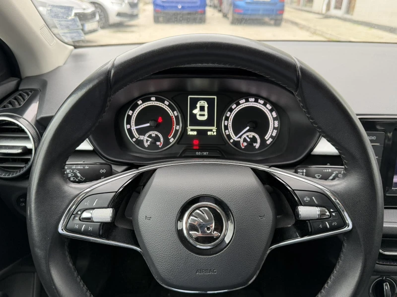 Skoda Fabia AMBITION 1, 0 MPI 65 к.с. 5-степенна механична, снимка 7 - Автомобили и джипове - 52652954